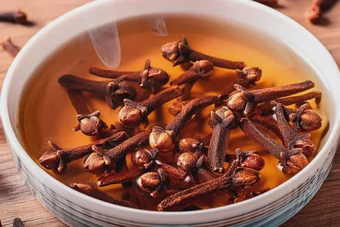 Chiodi di garofano in infusione - il calore della tradizione